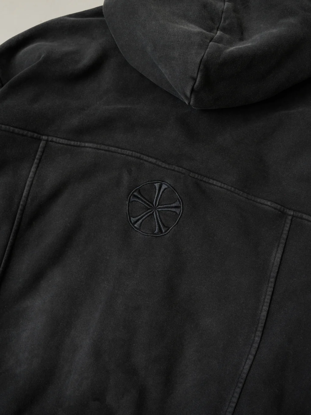 Yhwach Zip-up Hoodie